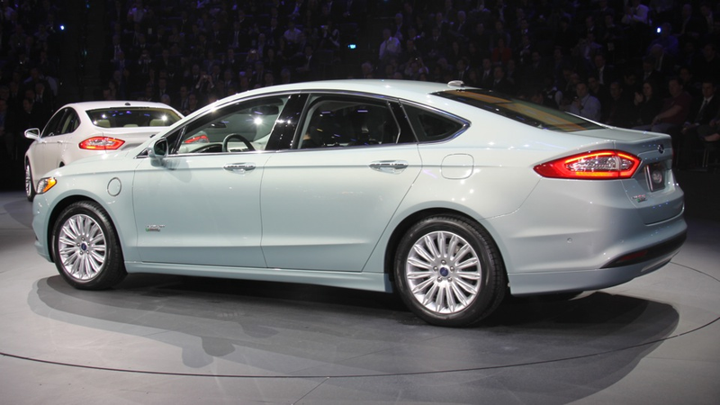 Illustration for article titled 2013 Ford Fusion Live Gallery